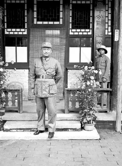 拖累杜聿明！害死黃百韜！氣慘王耀武！劉峙真是“共軍臥底”嗎？