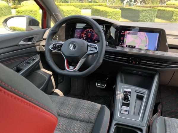 賽道體驗第八代高爾夫GTI：快得有血有肉有靈魂