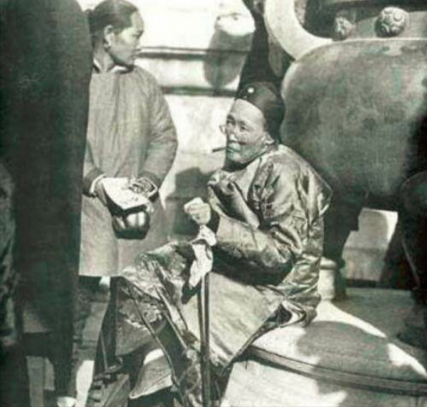 山西惡匪喬日成隕落記：活埋父親，惡貫滿盈，虐殺日俘，飽受非議