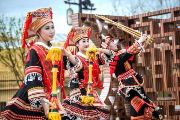 融創邀你回「家」過年，看煙火、賞雪景，盡享五湖四海中國年&period;&period;&period;&period;&period;&period;