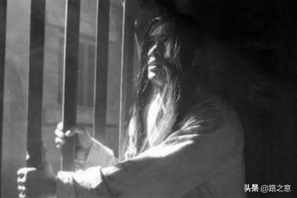 清代奇案：因愚昧攜妻遠行，輕信朋友被謀財奪妻，一番曲折終雪冤