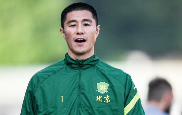 沒想到!侯森在國安兩場比賽丟七個球,比利奇卻依然對他信賴有加 沒想到!侯森在國安兩場比賽丟七個球,比利奇卻依然對他信賴有加