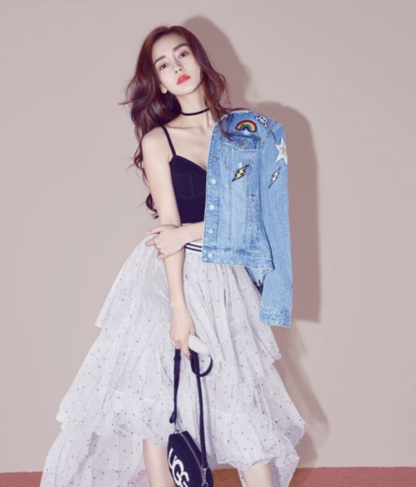 楊穎，Angelababy的360度美顏，太俏皮太可愛了