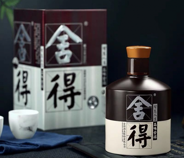 還在為過年選白酒，東奔西走？這6款高中低檔全都有，好喝有面兒