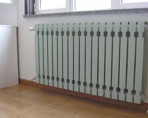 到底是裝暖氣片好，還是裝地暖好？好百鄰暖氣安裝師來告訴你答案