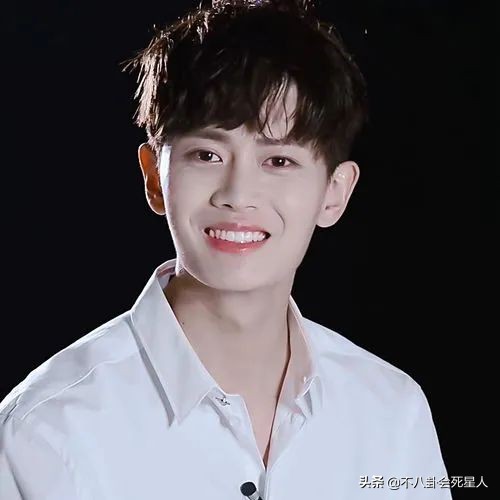 這7位明星，從“背景板”升到“頂流”，僅靠一部劇就完成逆襲