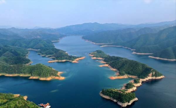 梅山水庫蓄水60年,絕戶網屢禁不止,“偷魚”的代價有多大? 梅山水庫蓄水60年,絕戶網屢禁不止,“偷魚”的代價有多大?