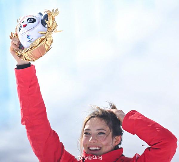 2&period;15美圖：楊冪、蔡徐坤、楊紫、李易峰、劉亦菲、劉詩詩、景甜