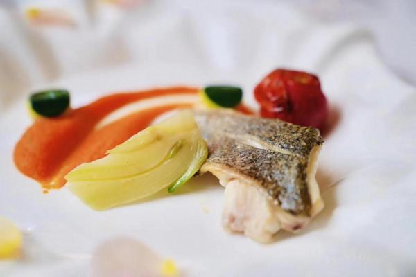 北京市井的後海衚衕裡,藏著這樣一家現代又古樸的酒店 北京市井的後海衚衕裡,藏著這樣一家現代又古樸的酒店