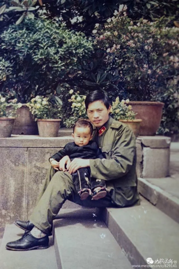 情牽後勤大院——“東大樓” 情牽後勤大院——“東大樓”