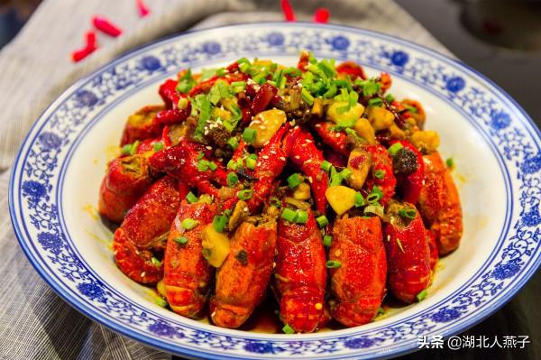 湖北最出名的22道名菜，葷素都有，每一道菜都是湖北人的心頭愛