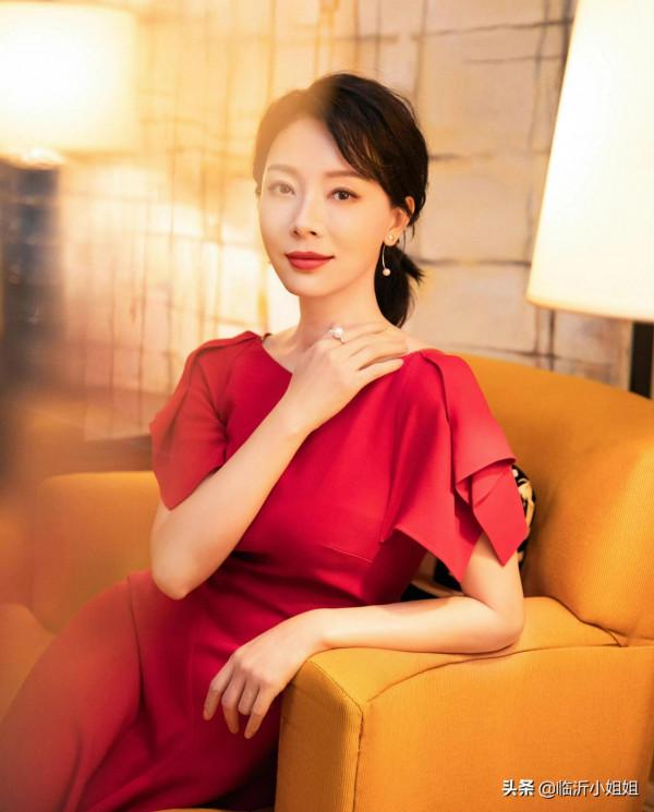 陳數，優雅知性、氣質出眾的高顏值女性，才貌雙全，魅力十足