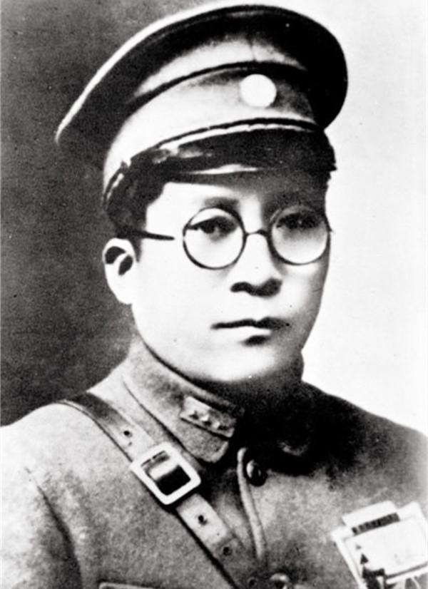 國軍上將起義，建國後不願出來當官，靠養百餘隻雞自食其力