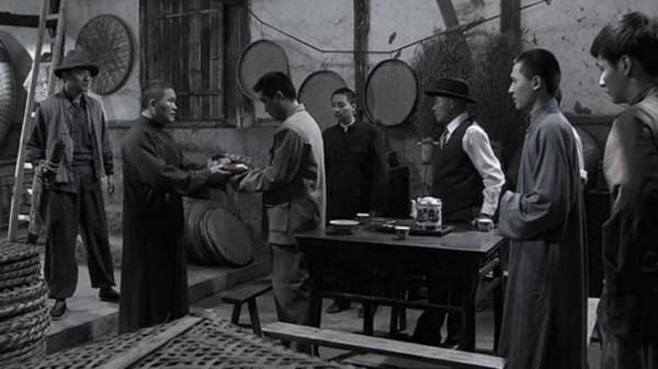 1950年，退守臺灣的蔣介石下令秘密處決一人，並要求：死要見屍