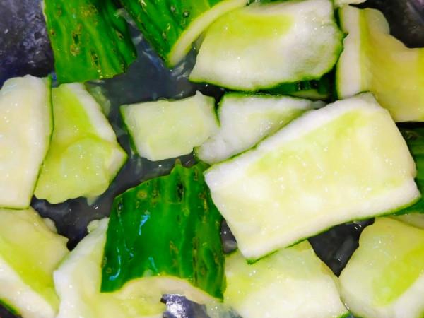 年夜飯必備的6道涼拌菜，爽口清脆，開胃解膩，家人都誇你廚藝好