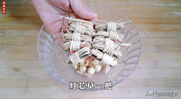 孩子心火旺小便發黃,睡不踏實,試試這道兒童五寶湯,幾天就好了 孩子心火旺小便發黃,睡不踏實,試試這道兒童五寶湯,幾天就好了