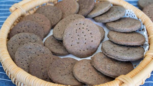 我家從來不買零食，6種自制小零食，沒有烤箱也能做，越嚼越香