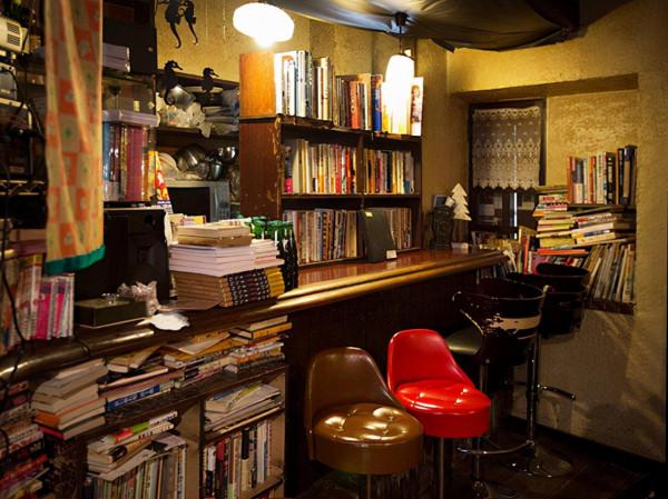 咖啡與書｜在“少女系”的包圍下，穿越時空回到昭和時代