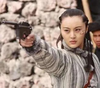 血戰邊城之七:特等射手帶四名戰士強闖伏擊圈,五百土匪離奇潰逃 血戰邊城之七:特等射手帶四名戰士強闖伏擊圈,五百土匪離奇潰逃