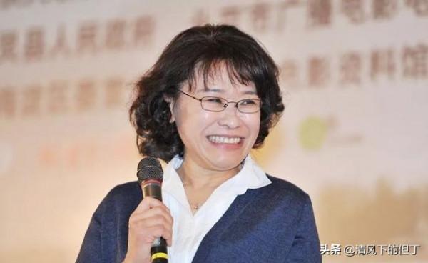 張海迪:5歲時高位截癱,卻自學成才,官至正部級,被稱當代保爾 張海迪:5歲時高位截癱,卻自學成才,官至正部級,被稱當代保爾