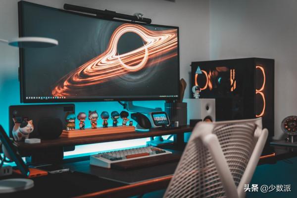 來分享 5 位作者好看又高效的桌面佈置