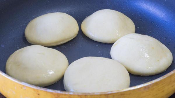 一週早餐不重樣,分享7種好吃好做的發麵餅,柔軟多層,口味豐富 一週早餐不重樣,分享7種好吃好做的發麵餅,柔軟多層,口味豐富