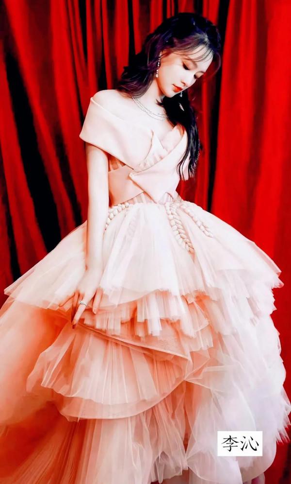 女星穿粉色衣服,誰最漂亮? 女星穿粉色衣服,誰最漂亮?