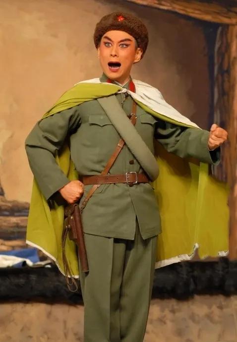 京劇樣板戲已經成為經典，如今很多京劇演員復排就是在玷汙經典