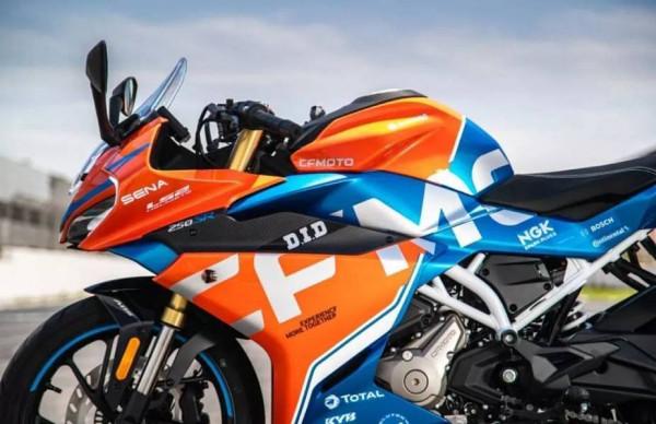 春風 250SR-R 單搖臂還帶定風翼，你喜歡嗎？