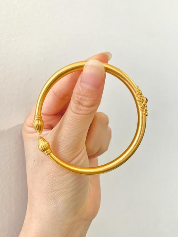 什麼是古法手鐲?與普通手鐲區別有三,早知道或許對你有好處 什麼是古法手鐲?與普通手鐲區別有三,早知道或許對你有好處