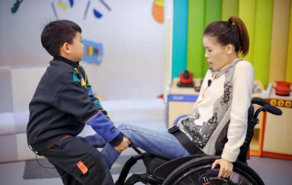 1998年，17歲的桑蘭在體操賽場上摔成癱瘓，如今她怎樣了？