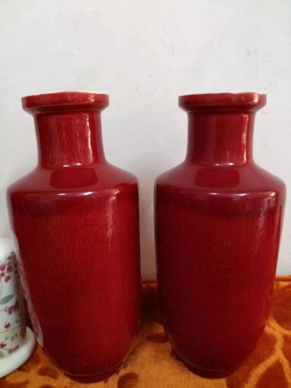 大明成化紅釉雕刻龍紋爆竹瓶