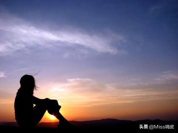 她被生活滅了口