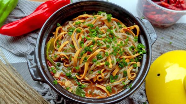 孩子放假，一家人的早中晚餐食譜，葷素搭配營養均衡，頓頓都吃光