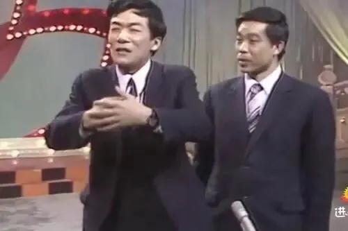 相聲大咖第一次春晚作品對比，水平高低很明顯