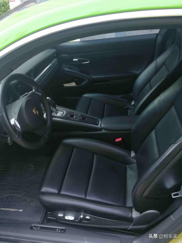 難得一見，開了八年的保時捷911全車原版原漆，要價70萬值不值？