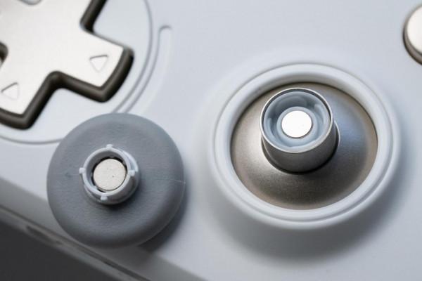 顏值天花板！北通宙斯遊戲手柄白金版體驗