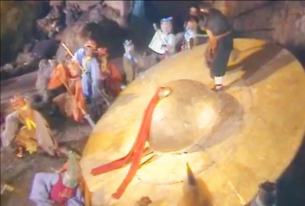 《誤入小雷音》拍攝用了三座廟宇，瓜地擒妖讓妖王曹鐸苦不堪言