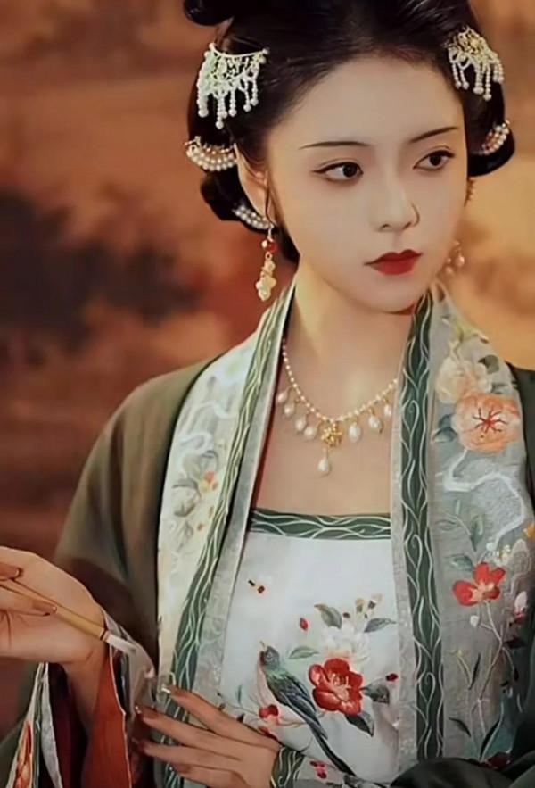 聊齋故事:肉 甲 聊齋故事:肉 甲