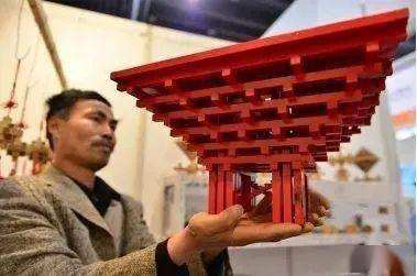 浙江蘭溪諸葛村，最自信的諸葛亮51代孫，巧用118根木條做中國館