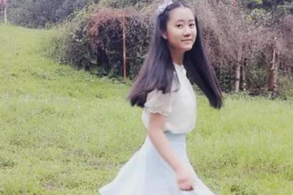 歌手叢飛捐光300萬，得病卻無人問津，愛女成孤兒如今怎麼樣？