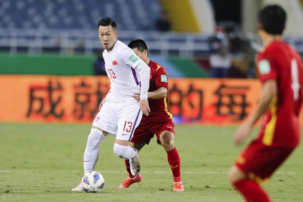 開始道歉了？吳曦：中場做了調整但沒有改觀，輸球對不起中國球迷