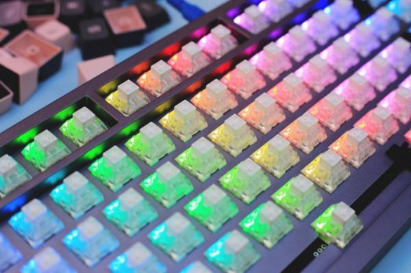 老玩家的第一套客製化 黑爵輕氪AC081 老玩家的第一套客製化 黑爵輕氪AC081