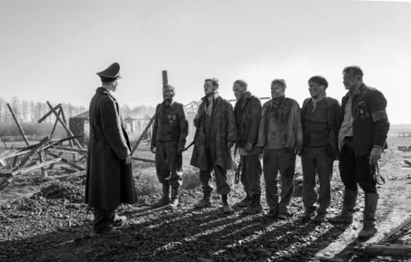 豆瓣8.6分，根據二戰真實騙局改編，一部堪比恐怖片的戰爭片