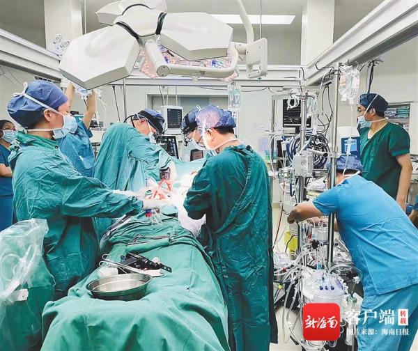 十小時生死營救！海南首例&OpenCurlyDoubleQuote;剖宮又開胸&rdquo;手術力保心臟病產婦母子平安