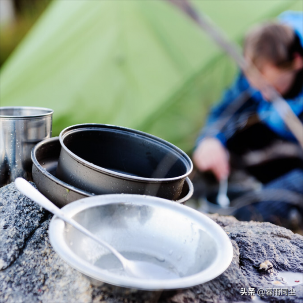 揹包客的修理包清單:徒步與戶外工作者必備的6件工具 揹包客的修理包清單:徒步與戶外工作者必備的6件工具