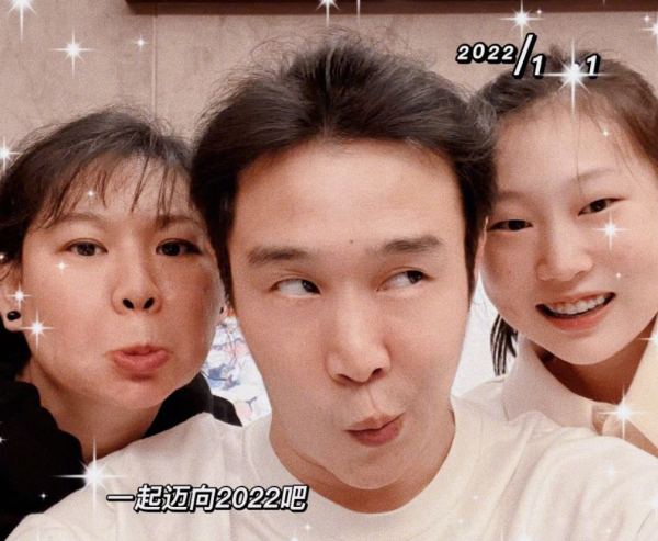 27位明星的跨年，有人翻車，有人悶聲幹了件大事上了《新聞聯播》