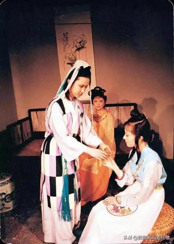 我家下三等的奴才也比你高貴些,紅樓夢中風塵女子,不單是小戲子 我家下三等的奴才也比你高貴些,紅樓夢中風塵女子,不單是小戲子