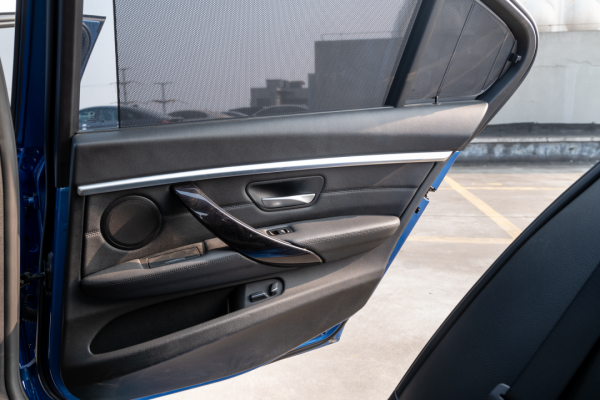 高功率、長軸距，運動家用兩面兼顧——二手寶馬330Li