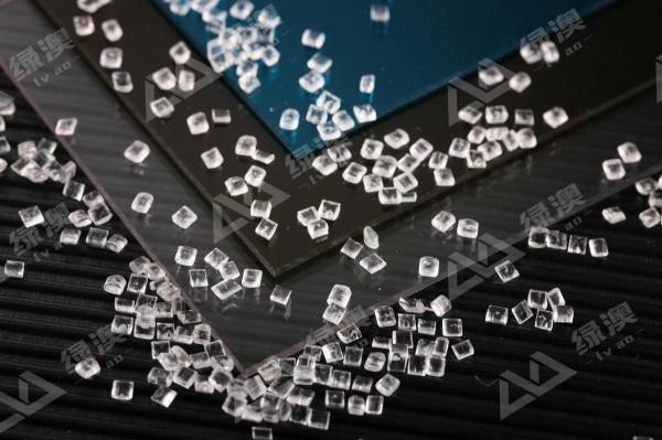 PC耐力板折彎加工！熱彎、冷彎、質量，缺一不可